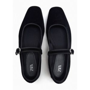 Zara Flat Velvet Shoes